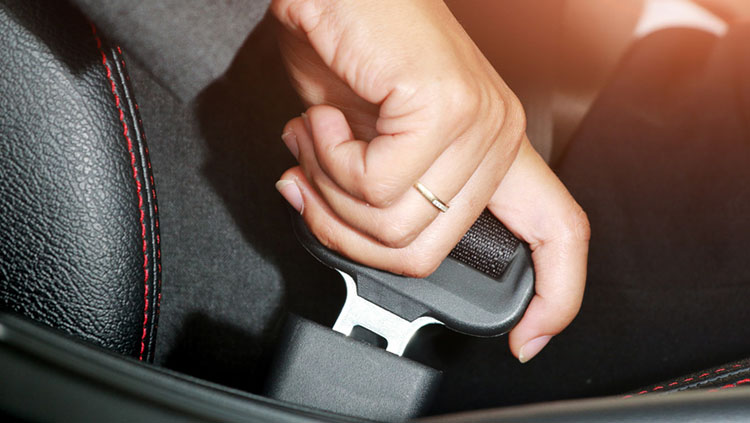 Anschnallen im Auto: 9 Fakten zum Sicherheitsgurt – InShared