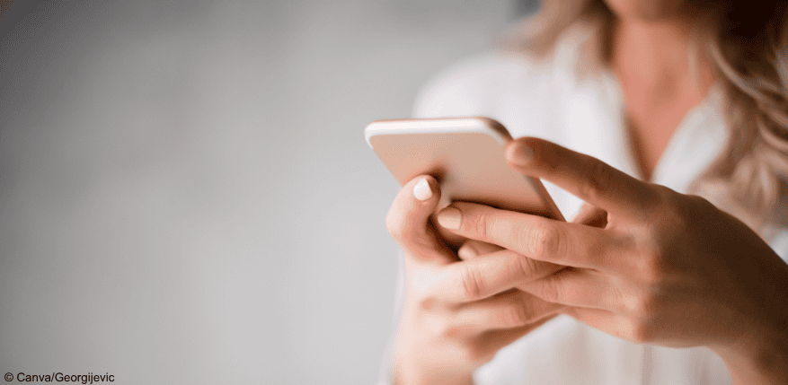 Fremdenfeindliche Posts im Netz: Bildungsauftrag durch Verhalten eines Lehrers gefährdet