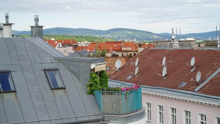 Eigentumswohnung: Lärm wegen Glascontainer ist kein Mangel