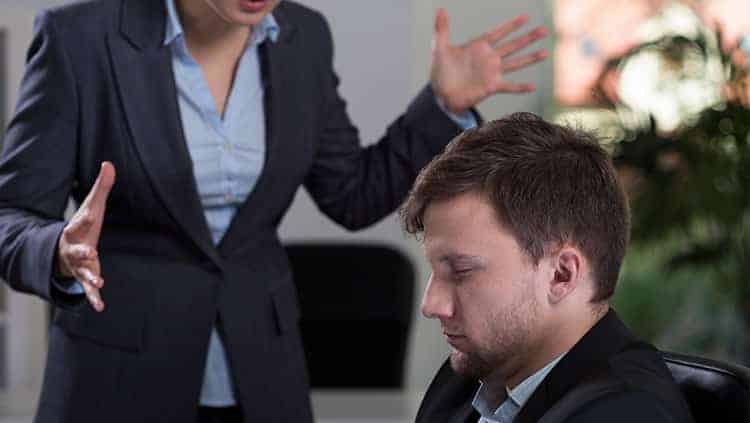 Fristlose Kündigung wegen Morddrohung gegen Vorgesetzten?