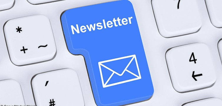 Eine Taste einer Tastatur mit "Newsletter" darauf: ein LinkedIn-Kontakt ist keine Einwilligung in einen Newsletter.