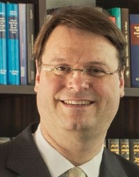 Dr. Thomas Durchlaub, M.B.A.