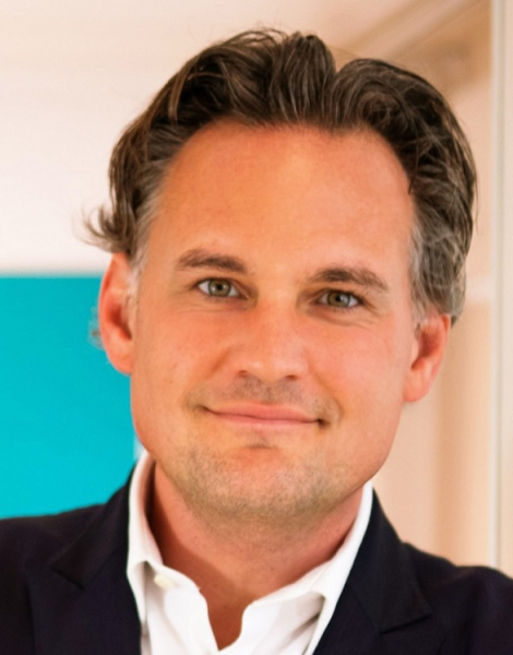 Dr. Johannes Reitzel