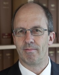 Dr. Kai Fischer