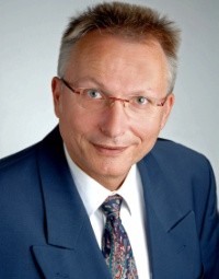 Dr. Dirk Pleger