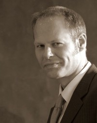 Dipl. iur. Univ. Nils Pütz