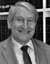 Dr. Henrich Schleifenbaum