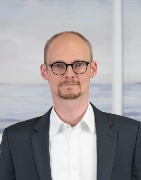 Ass. iur., Dipl.-iur. Dennis Tölle