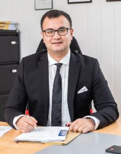 Yasar Akin