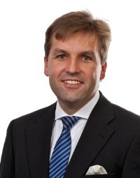 Dr. Mathias Bouveret