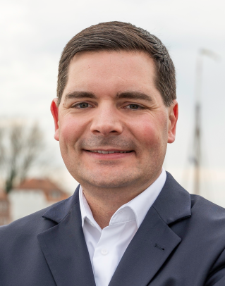 Dipl.- Jur. Patrick J. U. Holtermann
