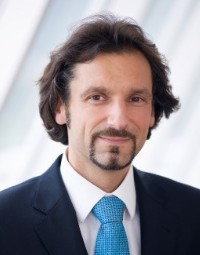 Dr. Tilo Jung
