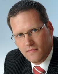 Dr. Olav Freund