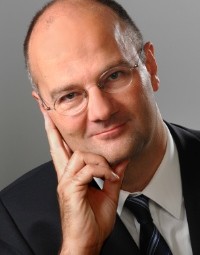 Dipl.-Betriebsw. (FH) Michael B. Wiesner, LL.M. in International Commercial Law