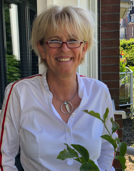 Sabine Conle