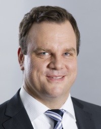 Dr. Arne Löser