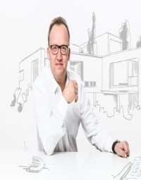 Dr. Ulrich Adam