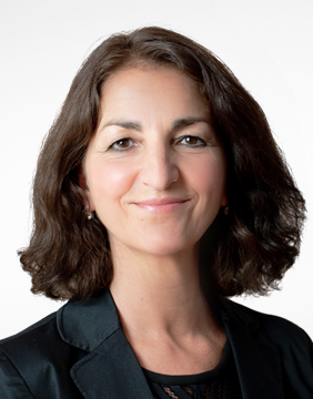 Dr. Sylvia Kaufhold, Maître en droit