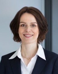 Dr. Julia Jonas
