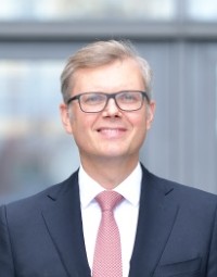 Dr. Klaas Ziervogel, LL.M. (London)