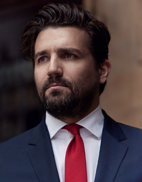 Tobias P. Ponath