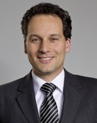 Dr. Stefan Voß