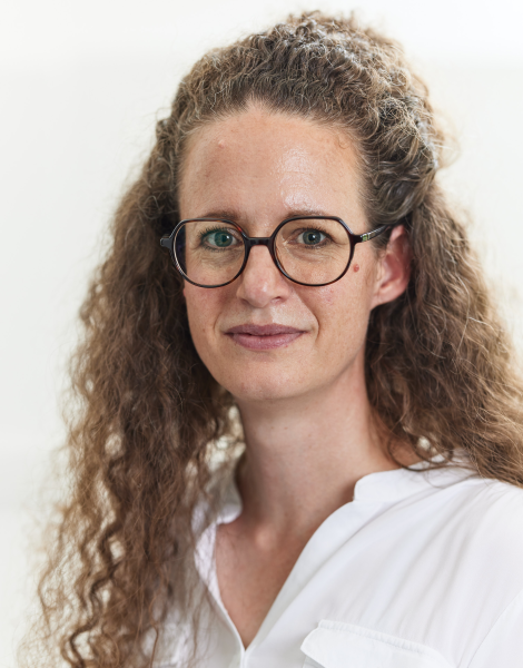 Stephanie Prasser
