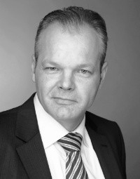 Dr. Christoph Junck