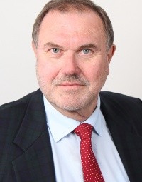 Dr. Ingo Schulz-Hennig
