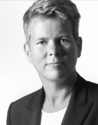 Dr. Shenja Schillgalis