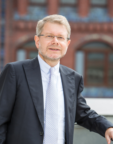 Dr. Björn Etgen