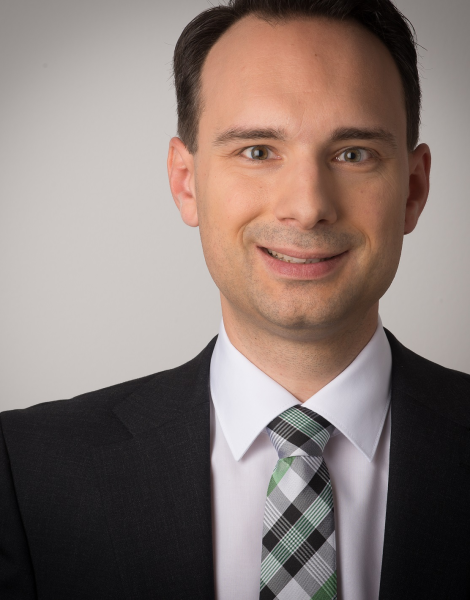 Dr. Dominik Härtl