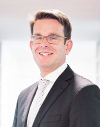 Dr. Ulrich Hattstein