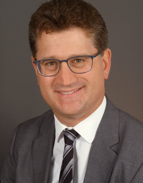 Dr. Dirk Münker