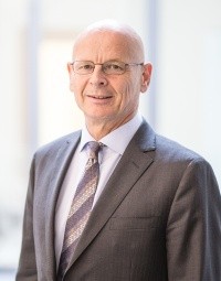 Dr. Ingo Minoggio