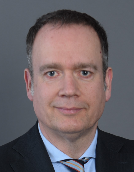 Dr. Sebastian Cramer