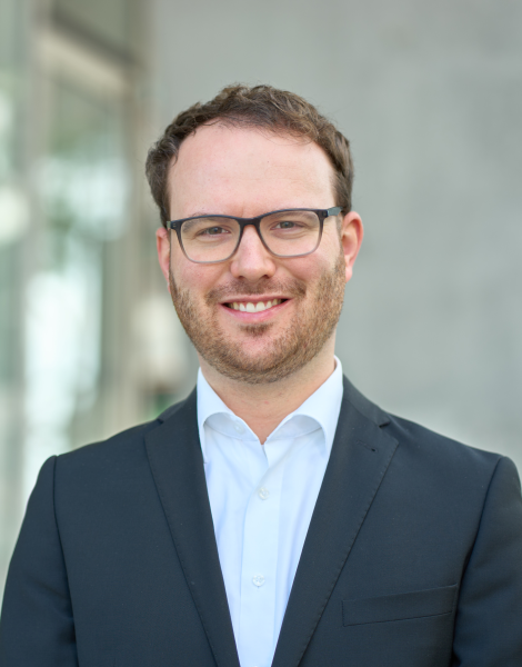 Dr. Jonas Sauerwald