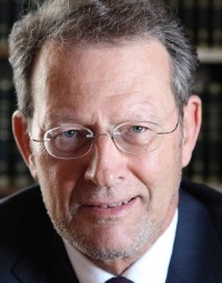 Dr. Axel Mossmann