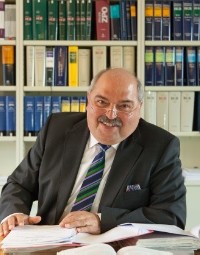 Dr. Siegfried Mennemeyer