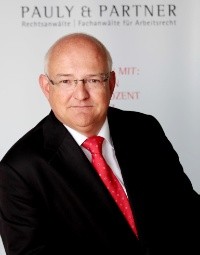 Dr. Stephan Pauly