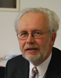 Dr. Helmut Redeker