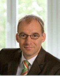 Dr. Thomas Haug