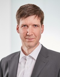Dr. Oliver Juchem