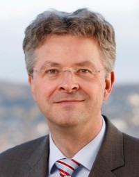 Dr. Alexander Hübner