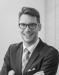 Mag. iur. Roman G. Weber, LL.M.
