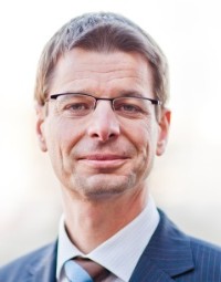 Dr. Christian Becker
