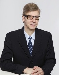 Dr. Hans Römer