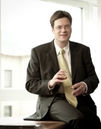 Dr. Georg Hüllen