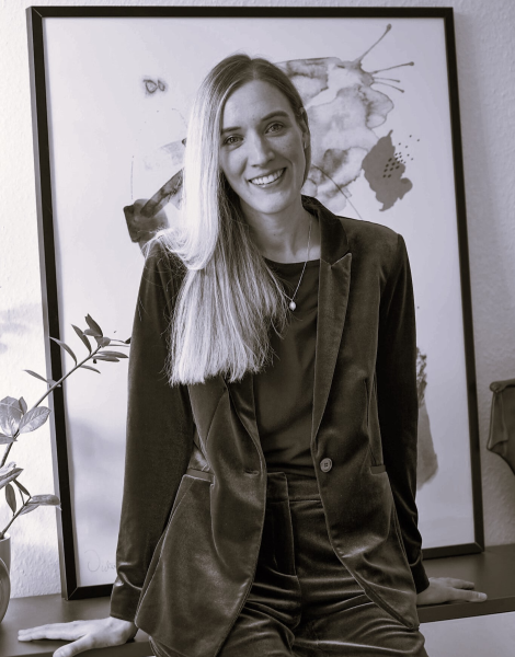 Dr. Anthea Pitschel