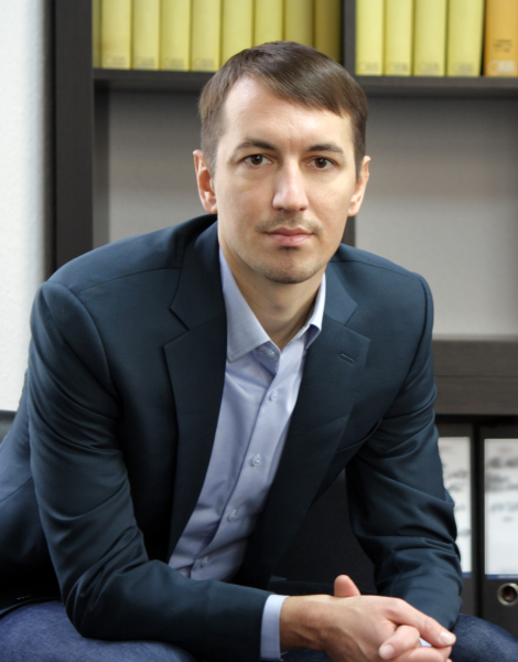Dr. Simon Herker